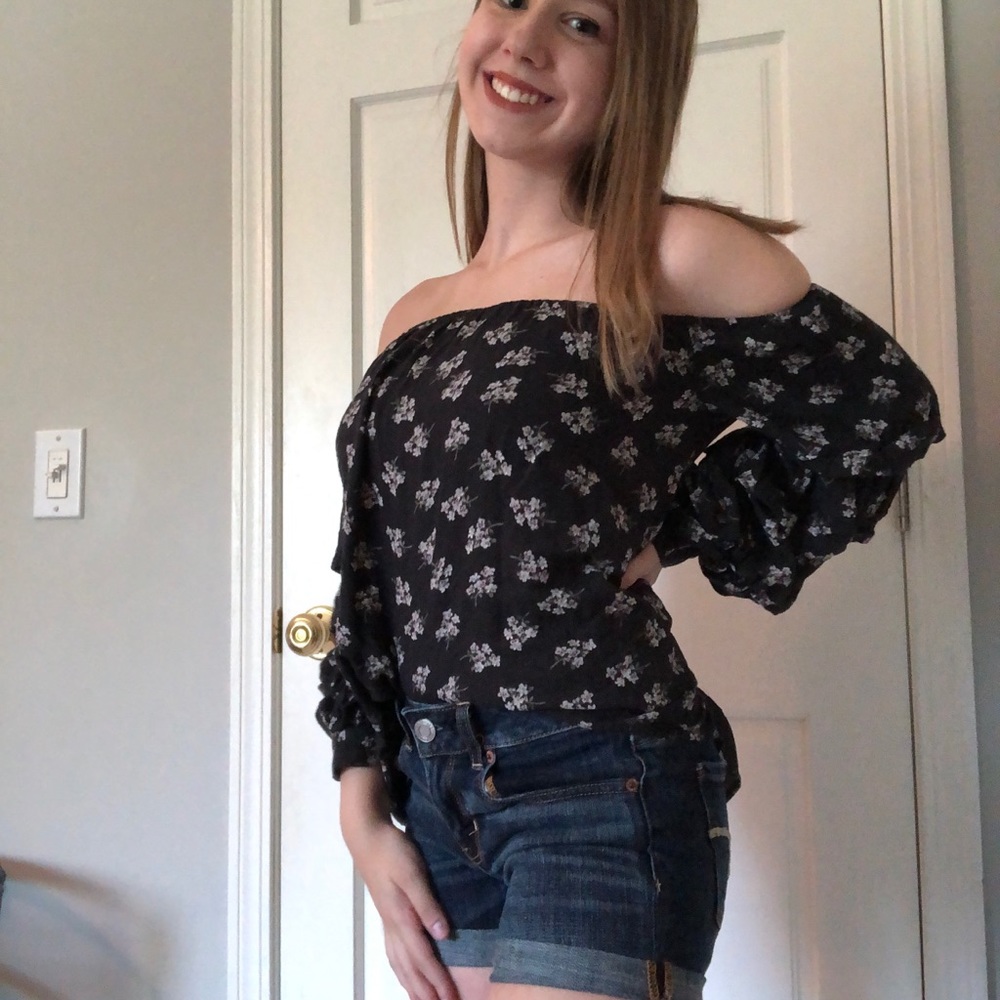 AE Ruffle Sleeve Off the Shoulder Top